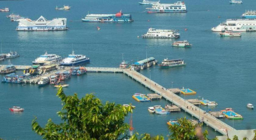 K Station Pattaya Hotel Buitenkant foto